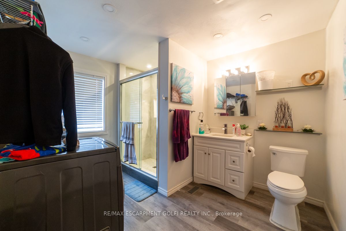 183 Valmont Crt