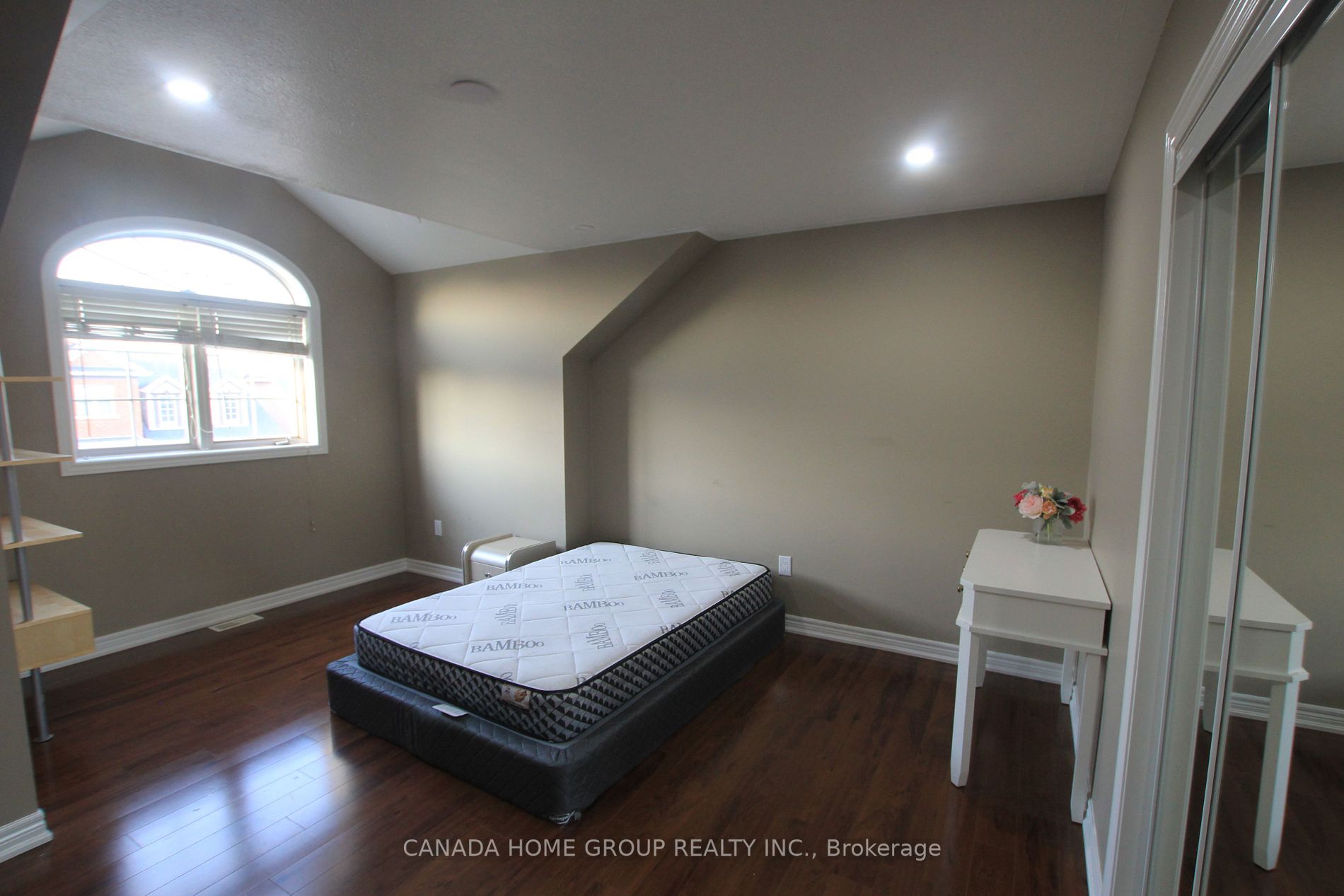 25 Stevens Drive
