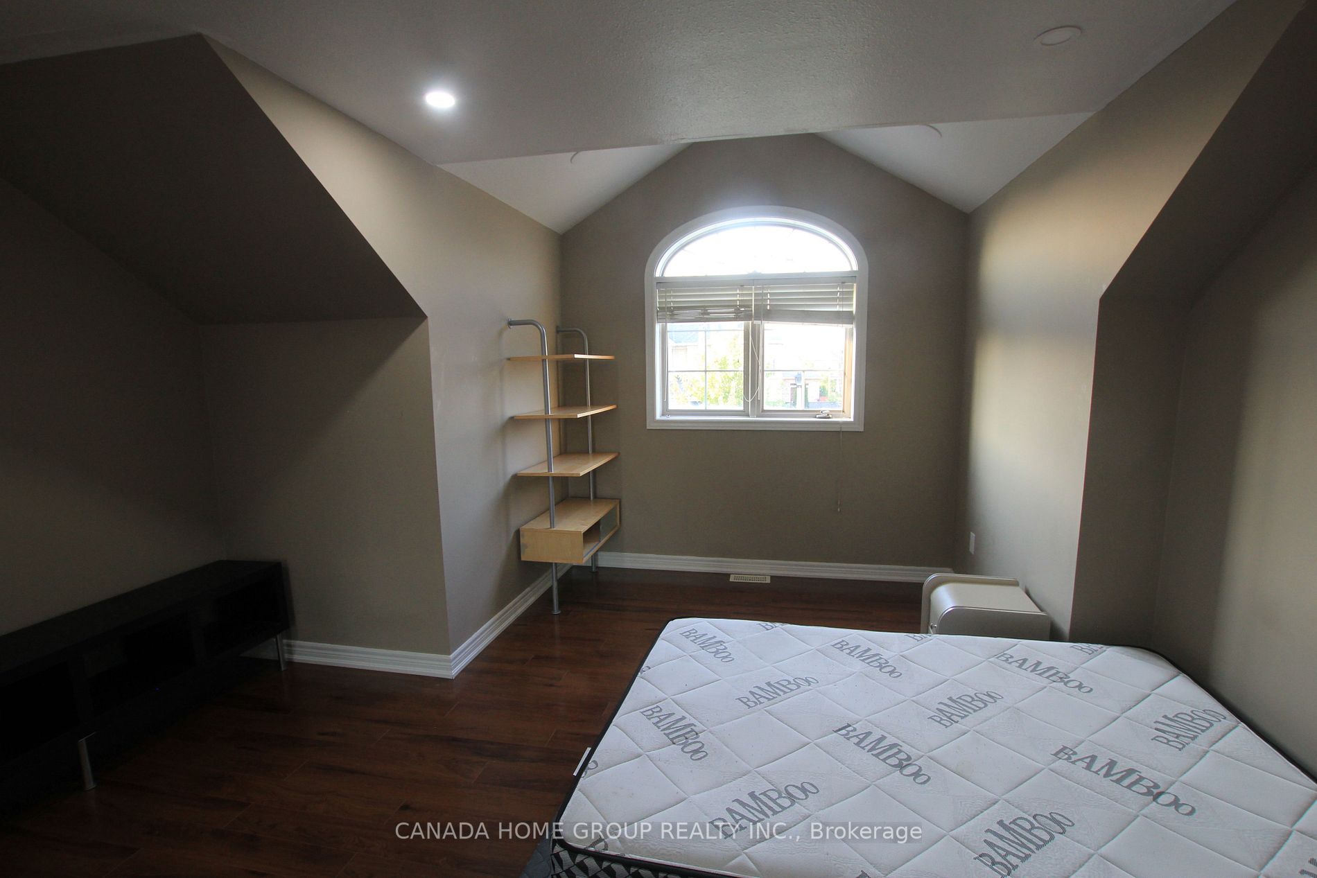 25 Stevens Drive