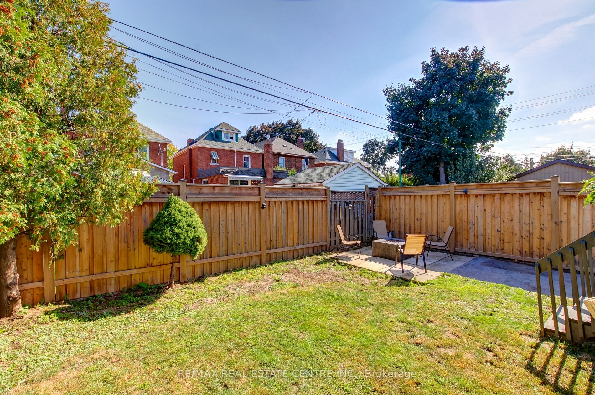 45 Wexford Ave S