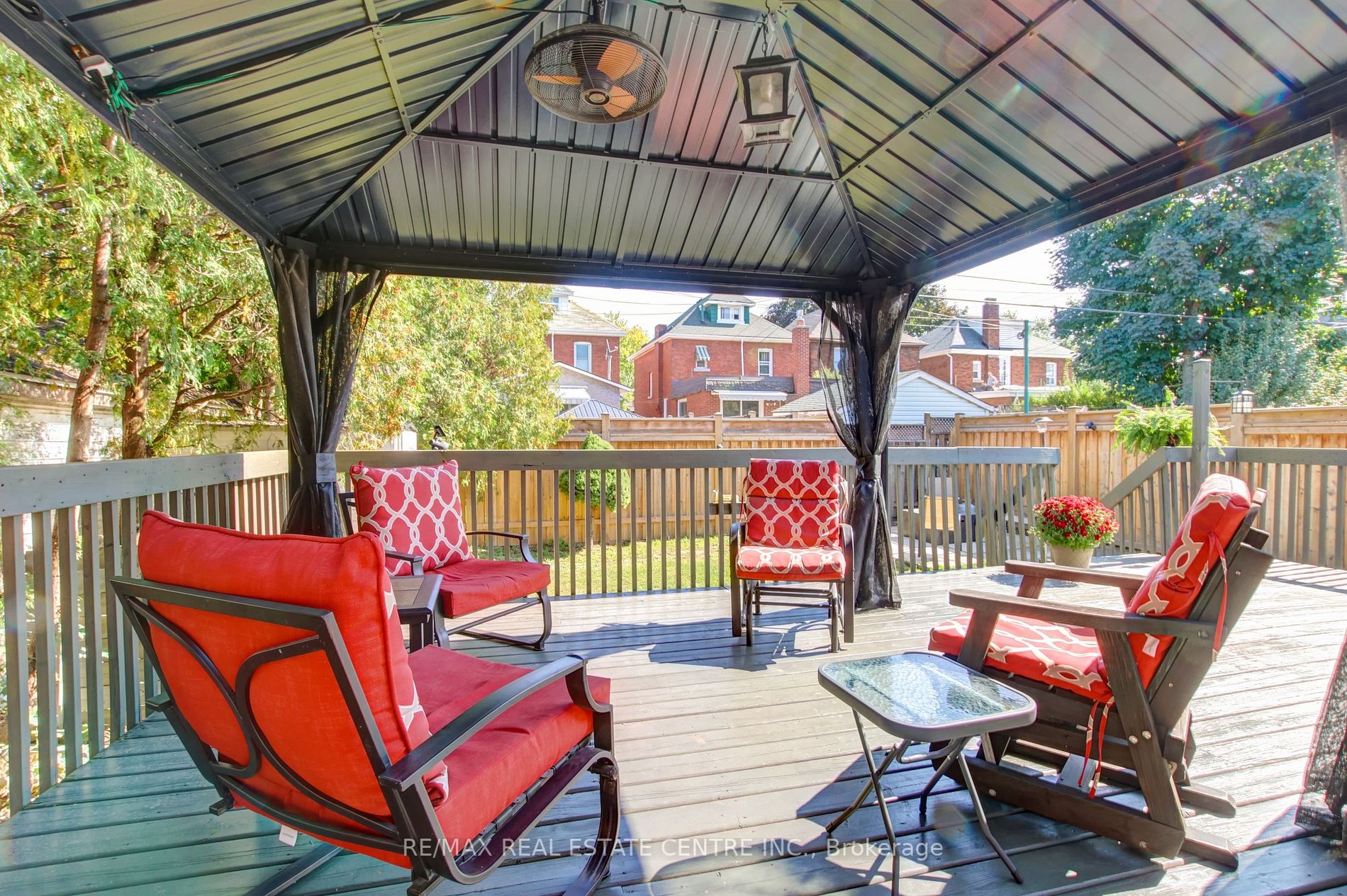45 Wexford Ave S