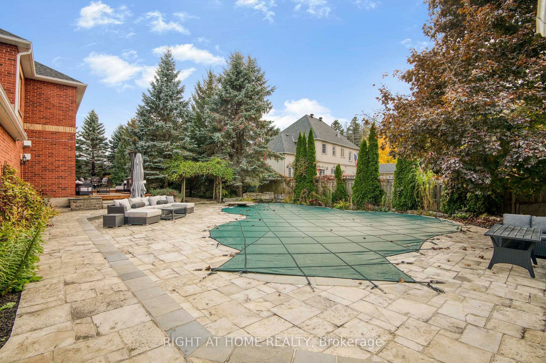 1 Pineview Road