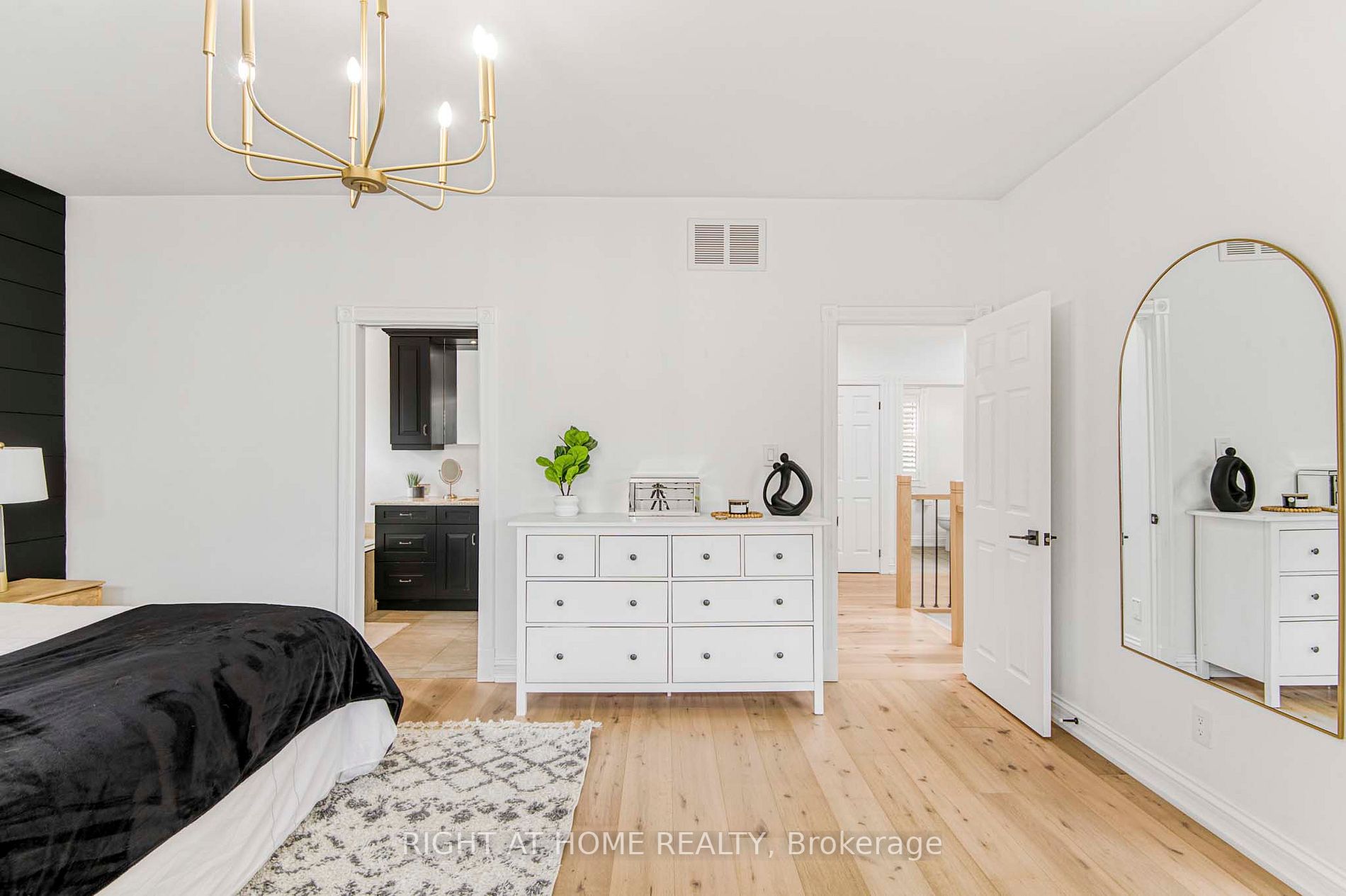 1 Pineview Road