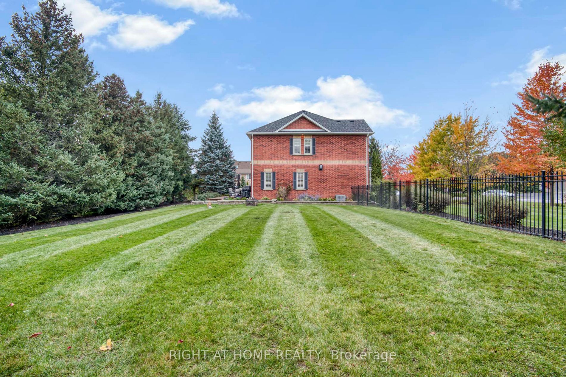 1 Pineview Road
