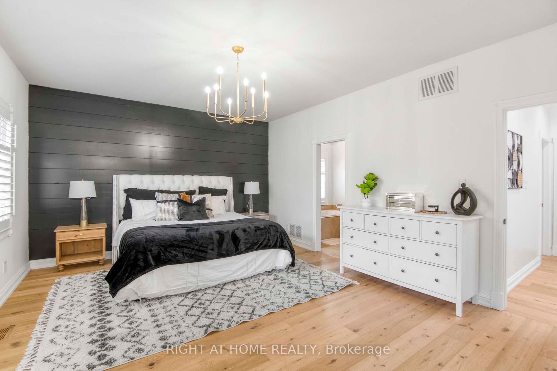 1 Pineview Road