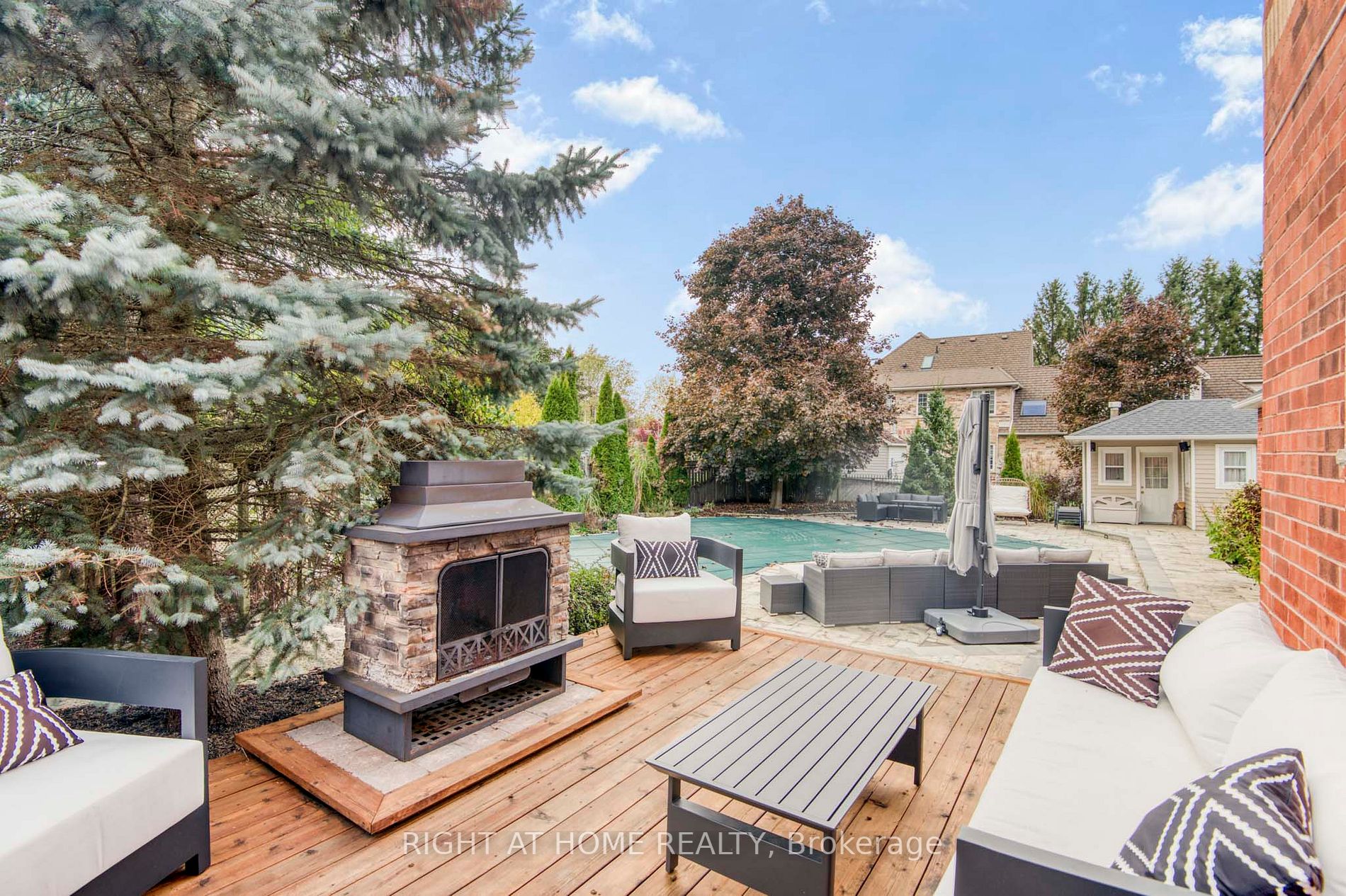 1 Pineview Road