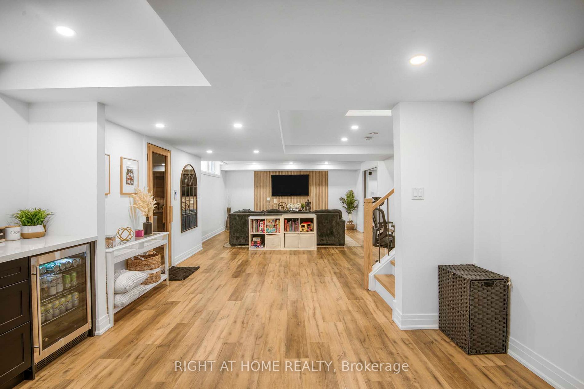 1 Pineview Road