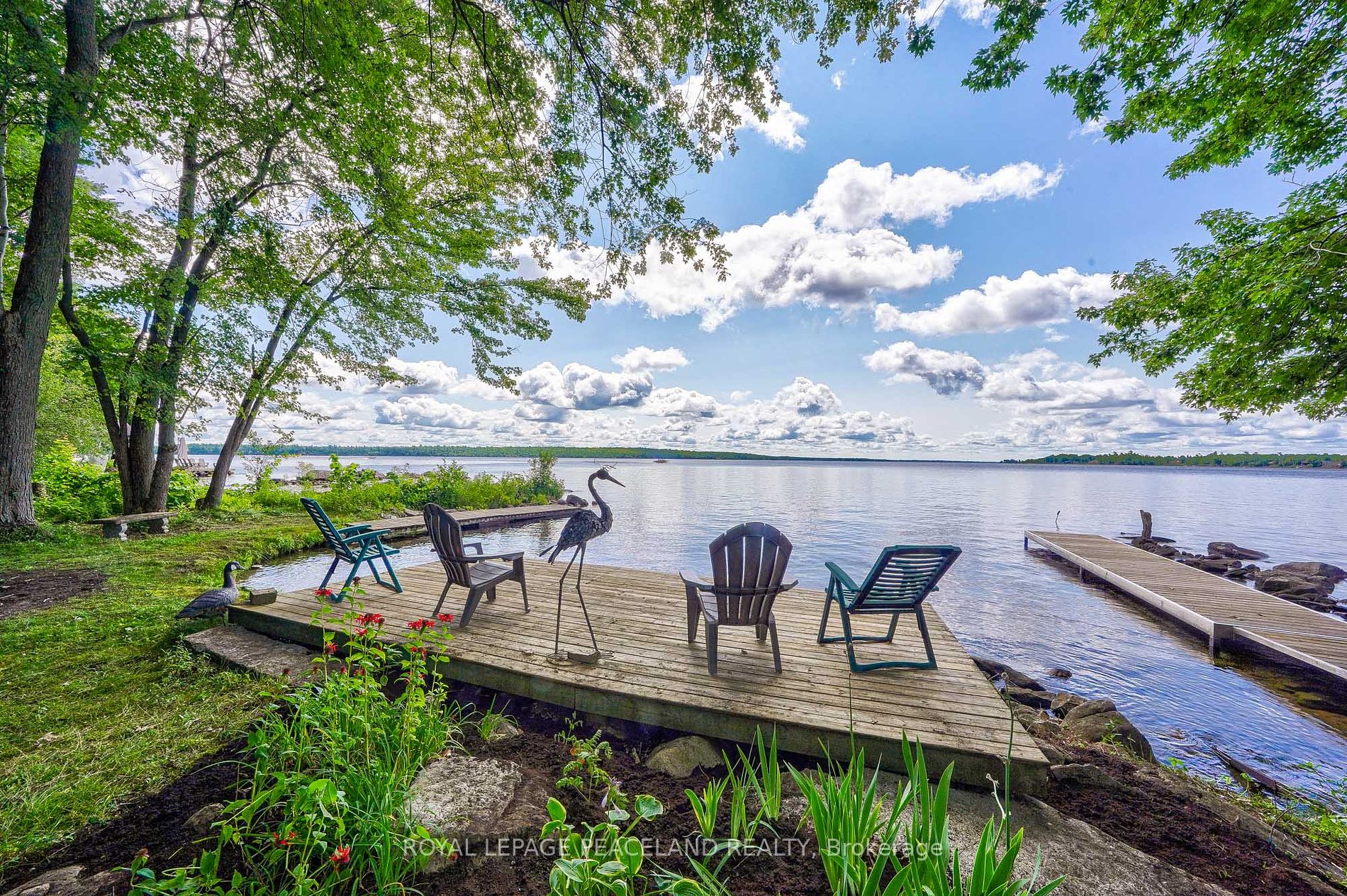 317 Riverside Dr