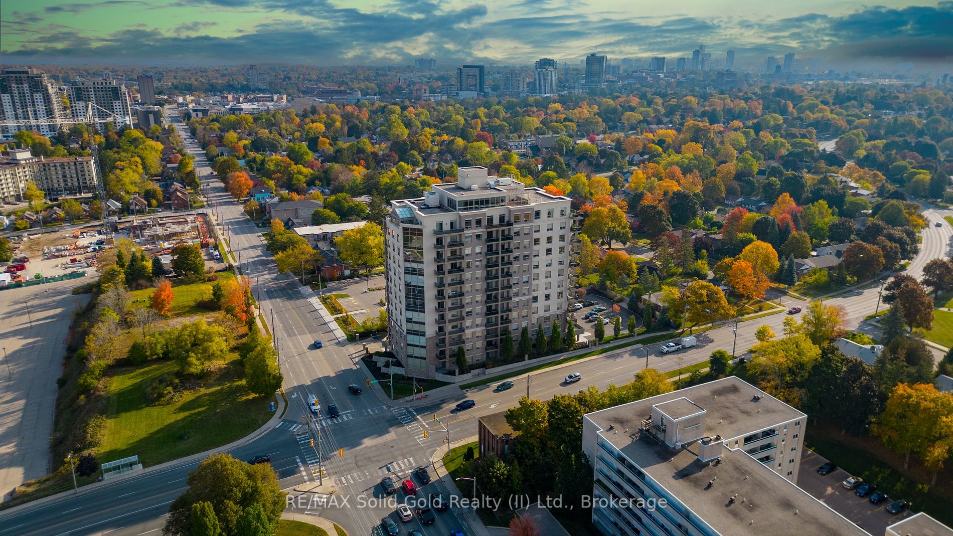 223 Erb St W, #703