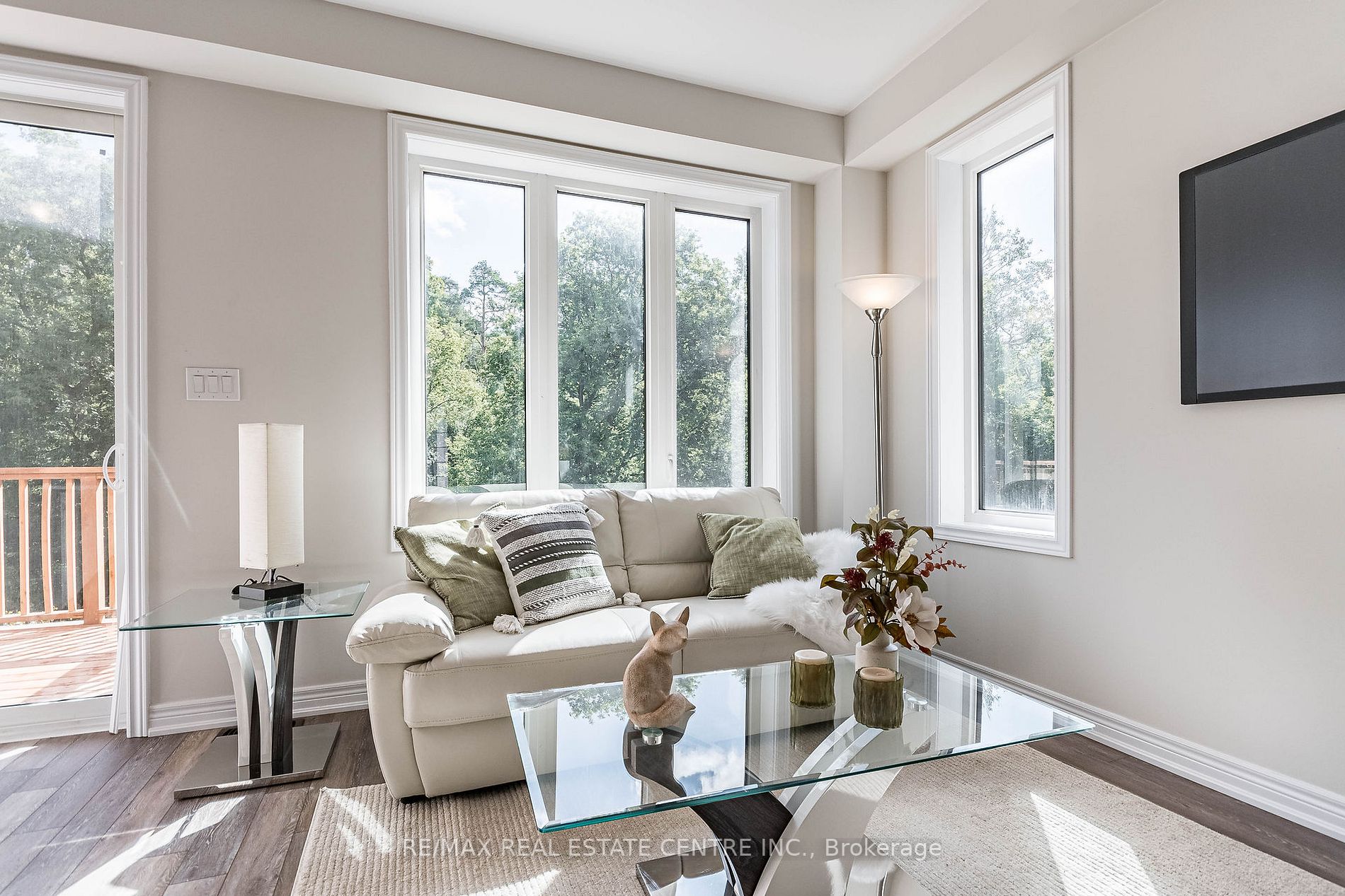 100 Hollywood Crt, #48
