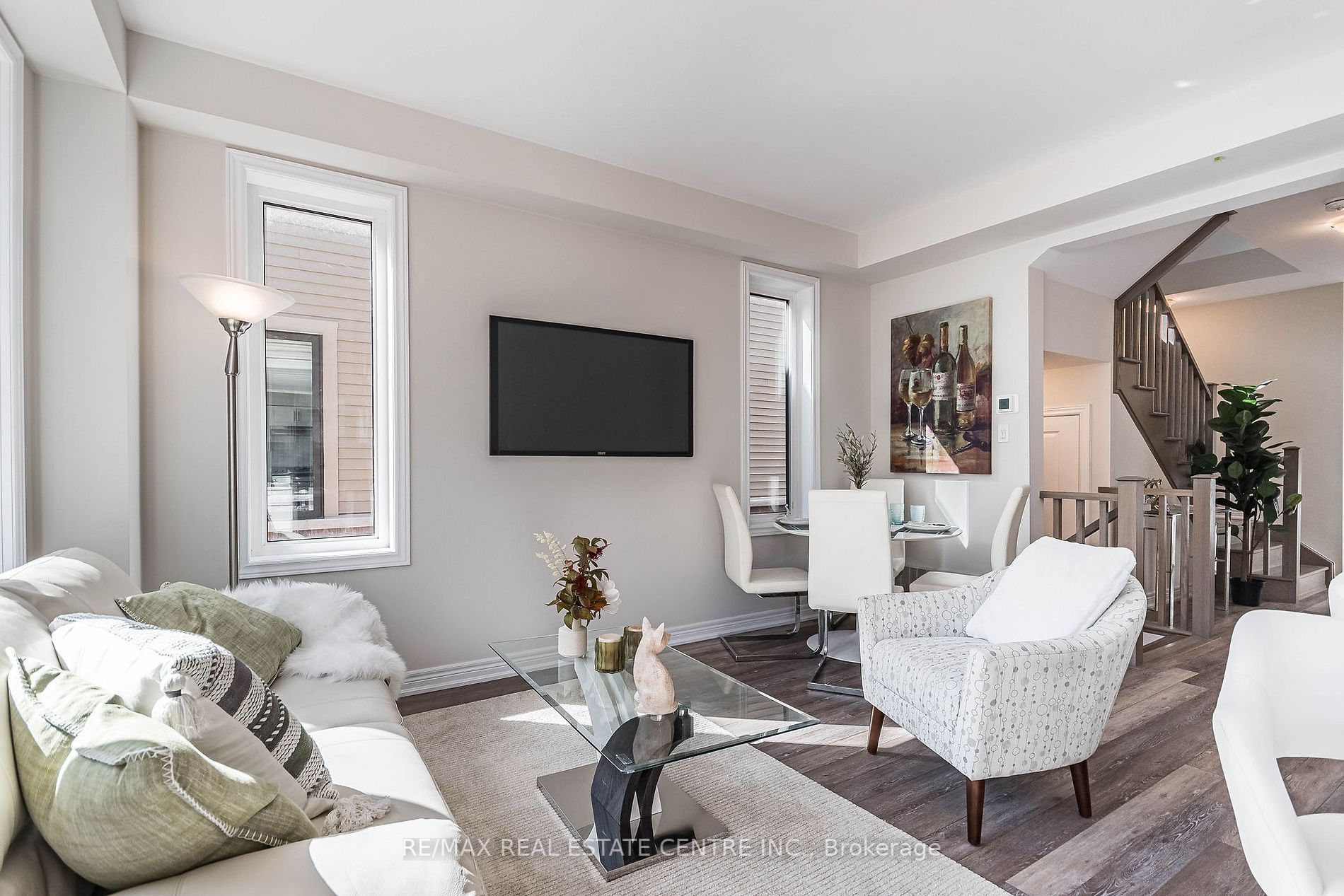 100 Hollywood Crt, #48