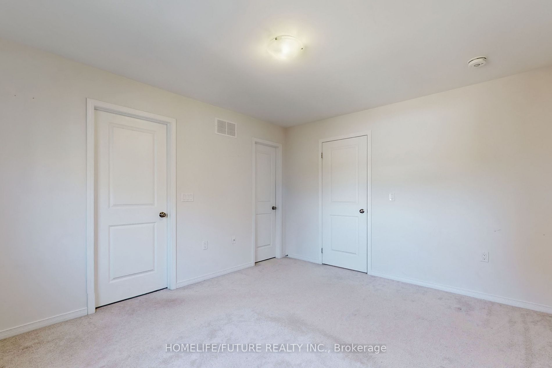 1634 Hetherington Dr