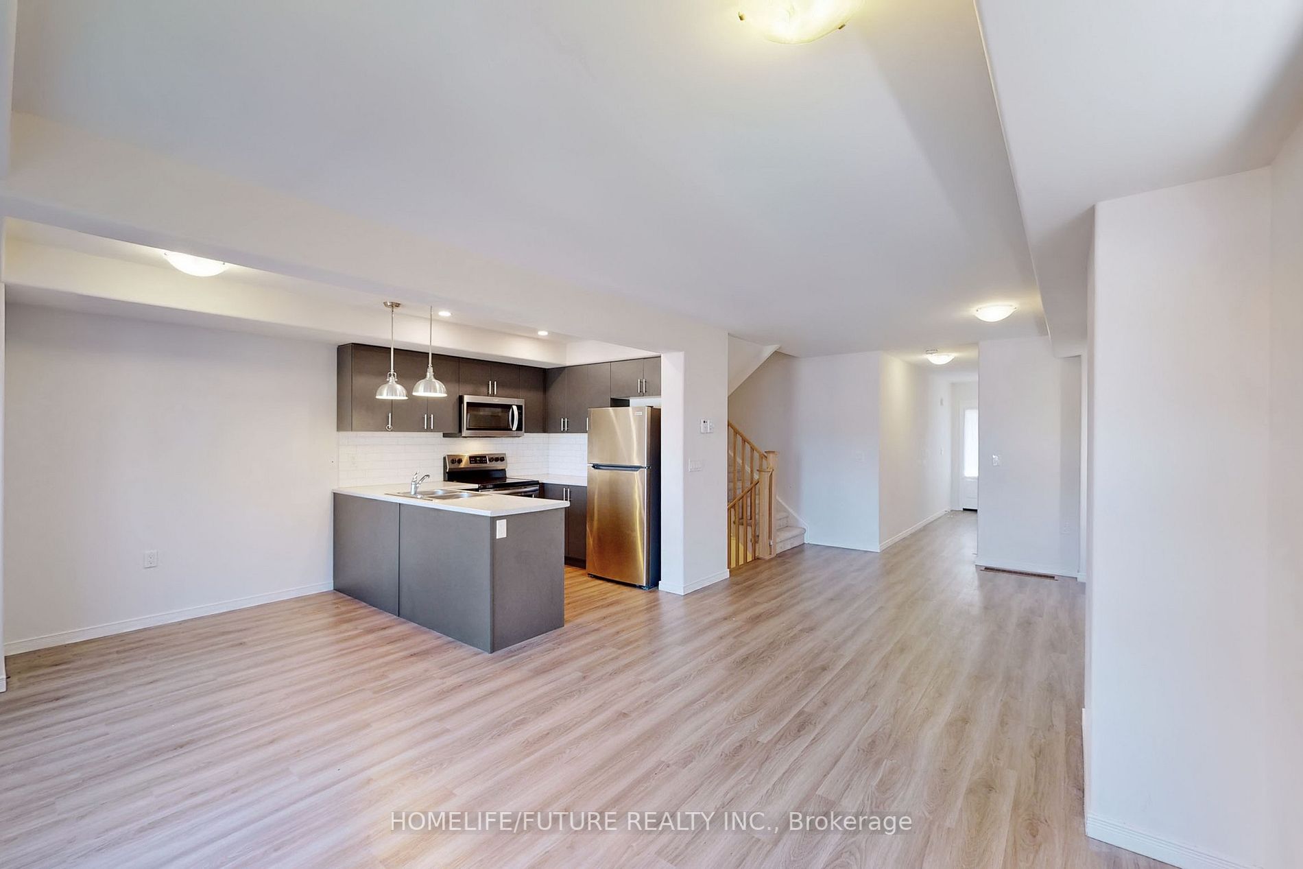 1634 Hetherington Dr
