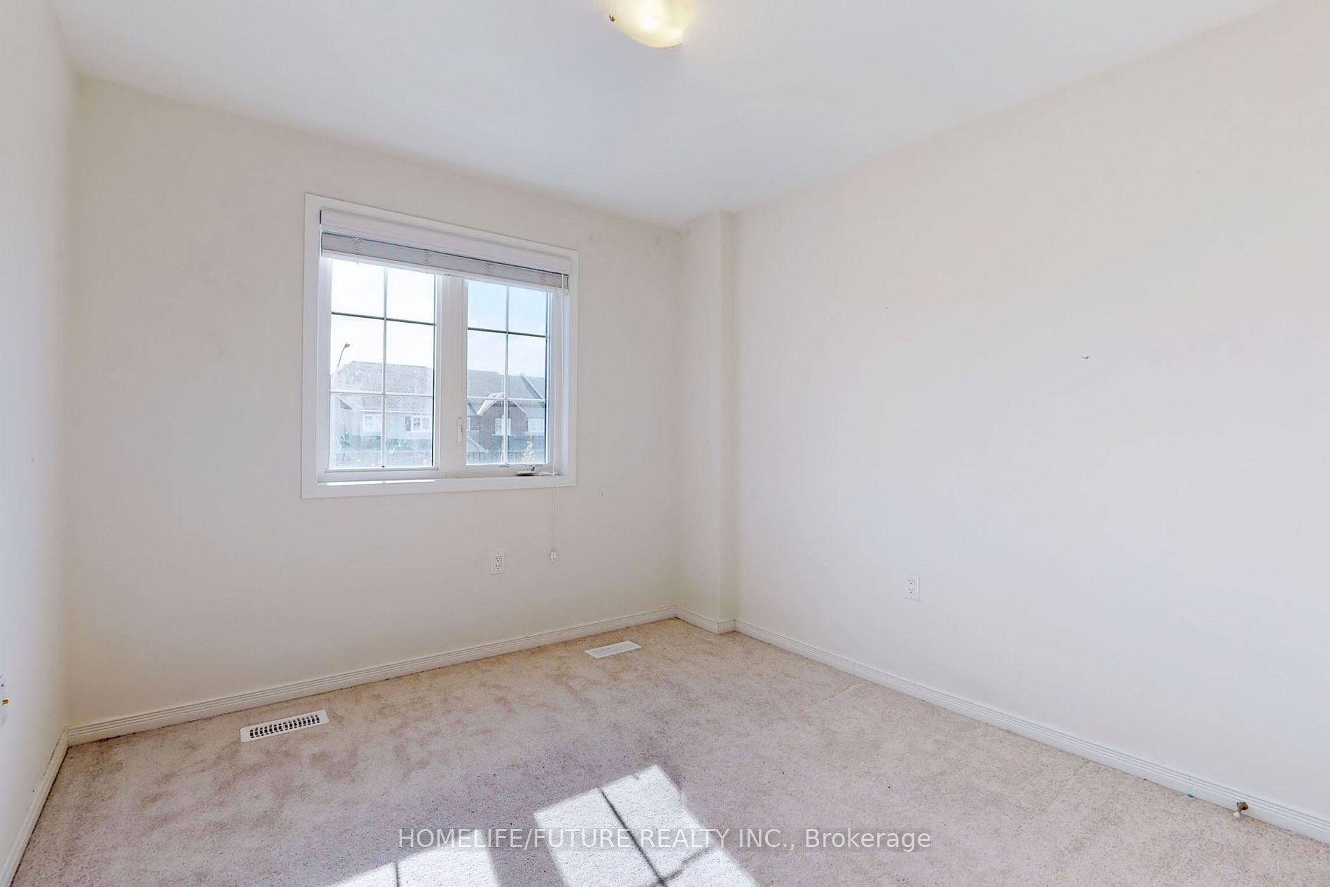 1634 Hetherington Dr