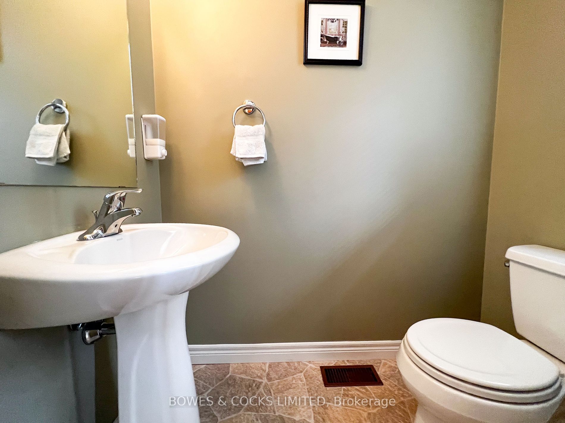 1579 Anstruther Lake Road, #7