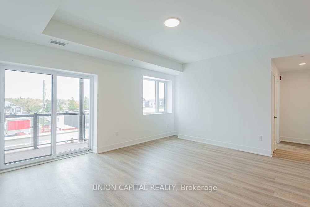 19A West St N, #203