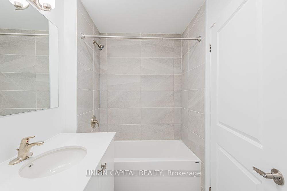 19A West St N, #203