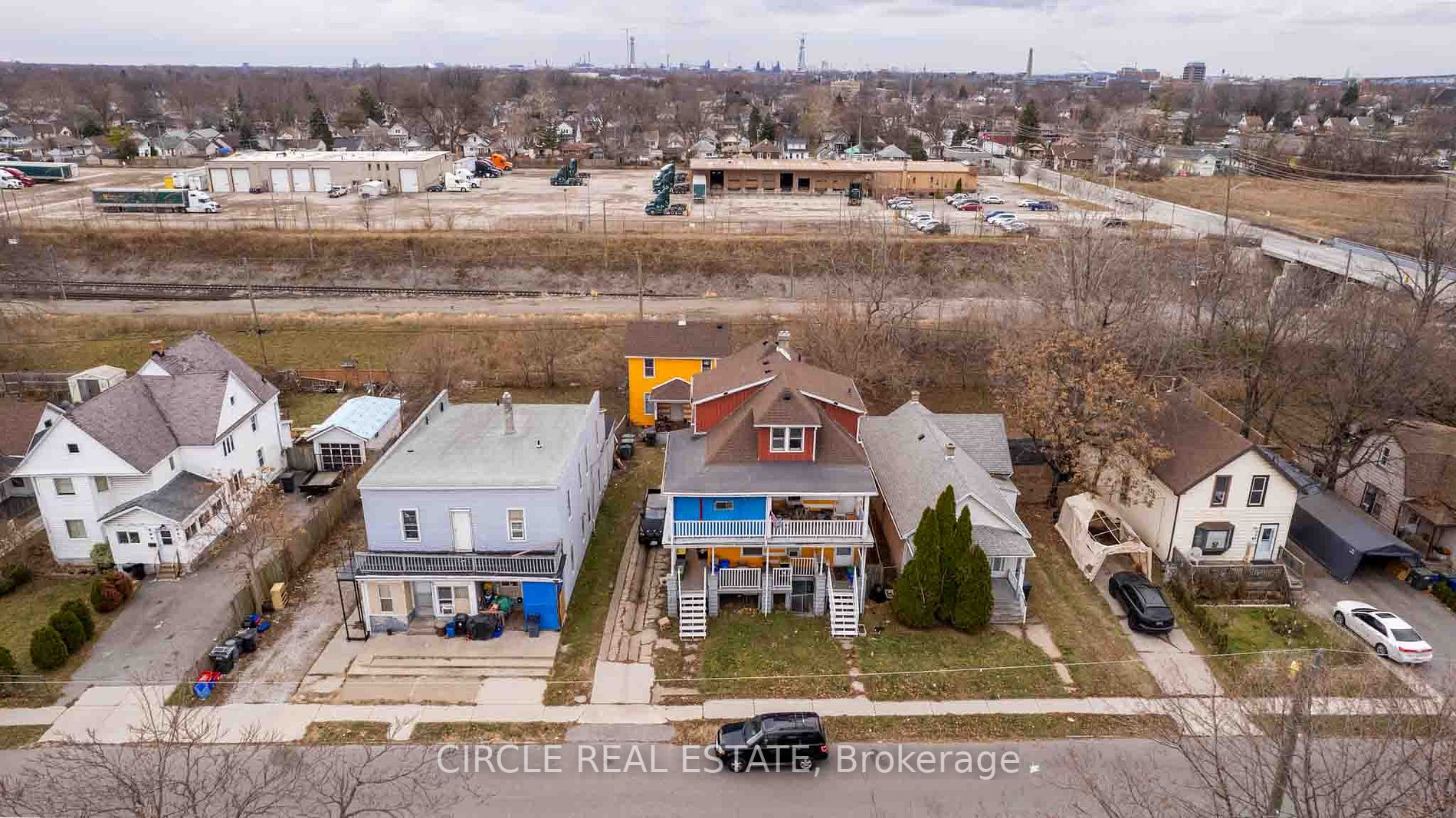 945-951 Wellington Ave