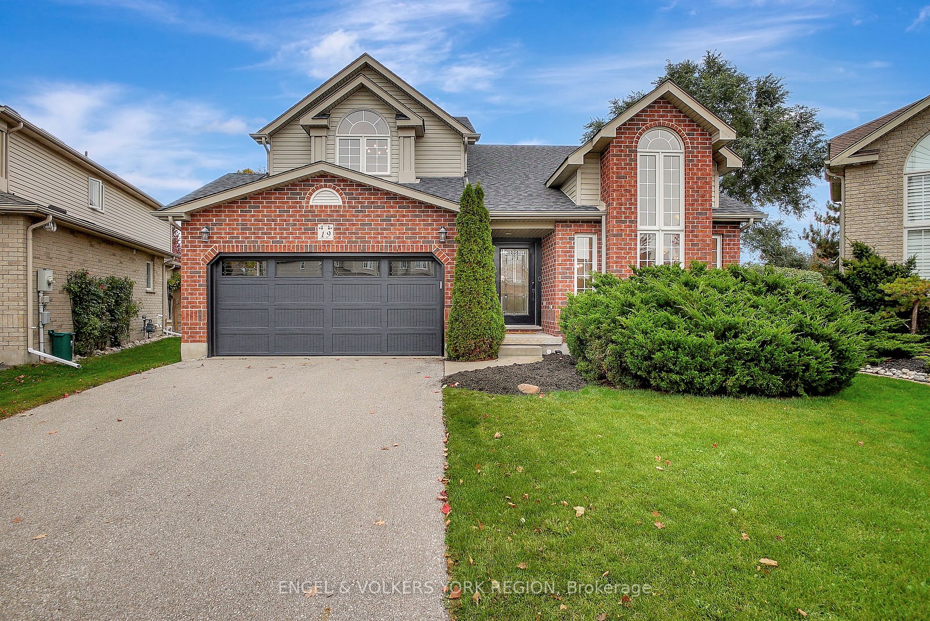 19 Baden Crt