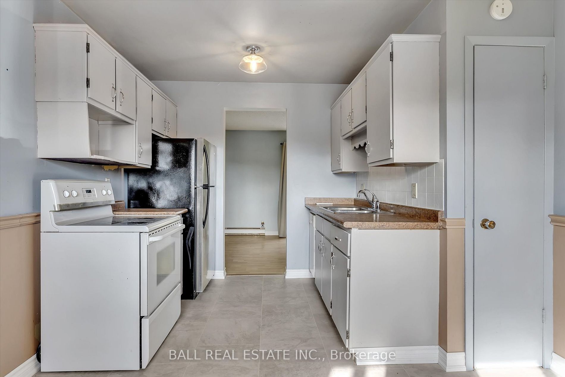 28 Applewood Crt