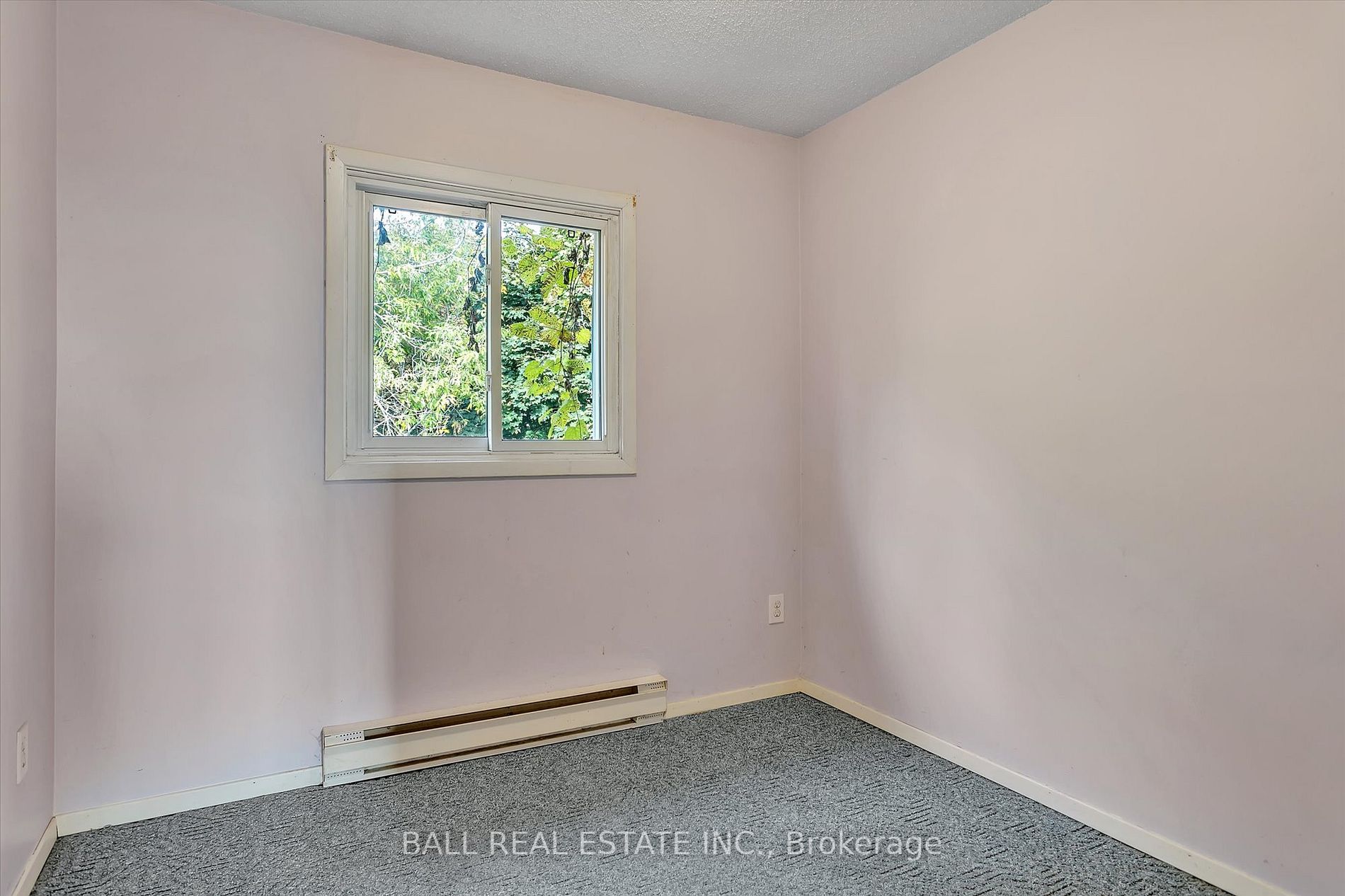 28 Applewood Crt