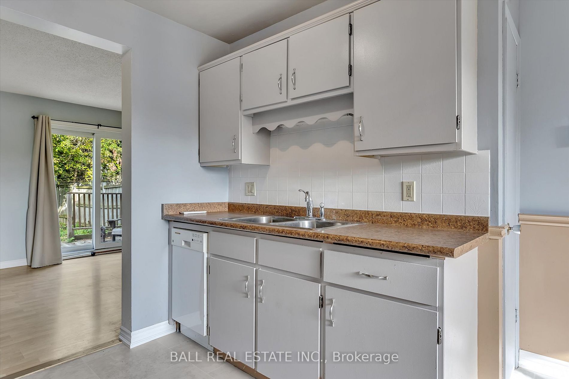 28 Applewood Crt