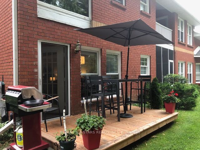 1 Sherwood St, #204