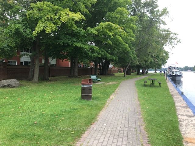 1 Sherwood St, #204