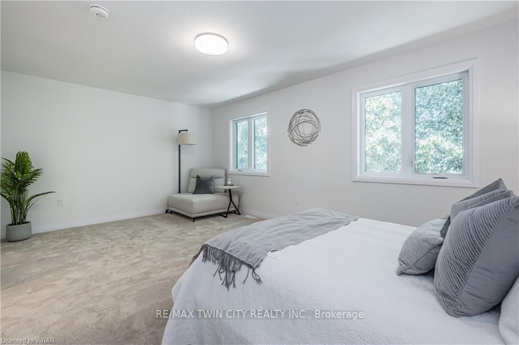 143 Elgin St N, #Lot 34
