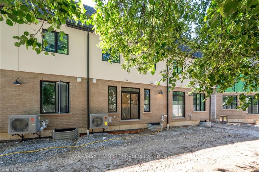 143 Elgin St N, #Lot 46