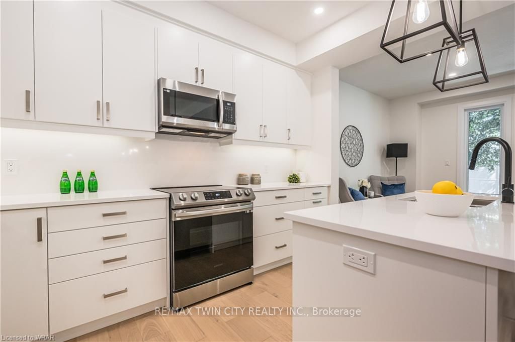 143 Elgin St N, #Lot 46