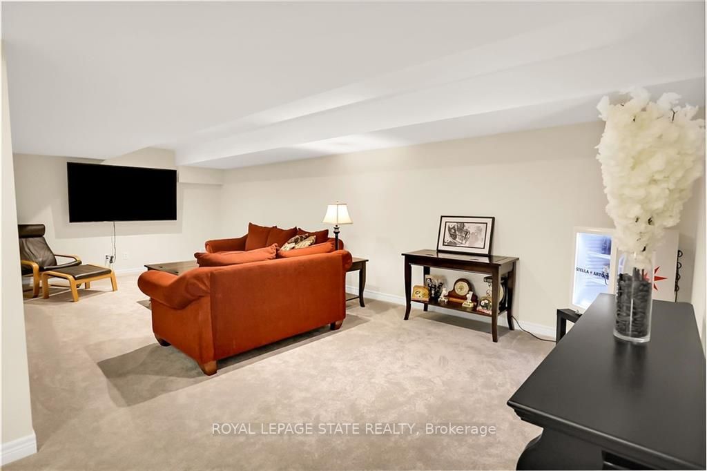 5 Mcclay Ave
