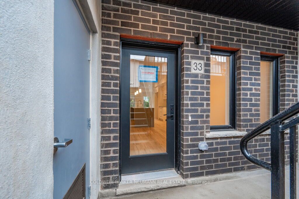 33 Lily Lane, #33