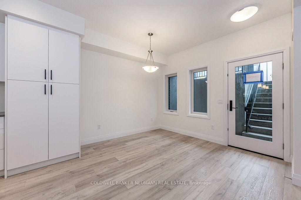 33 Lily Lane, #33