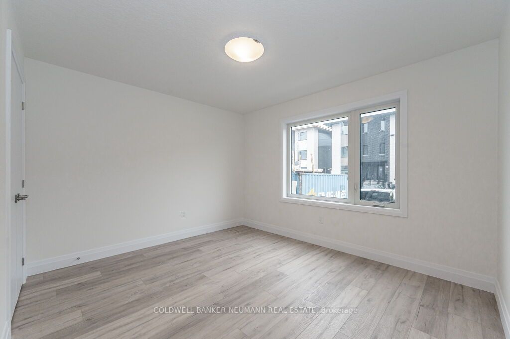 33 Lily Lane, #33