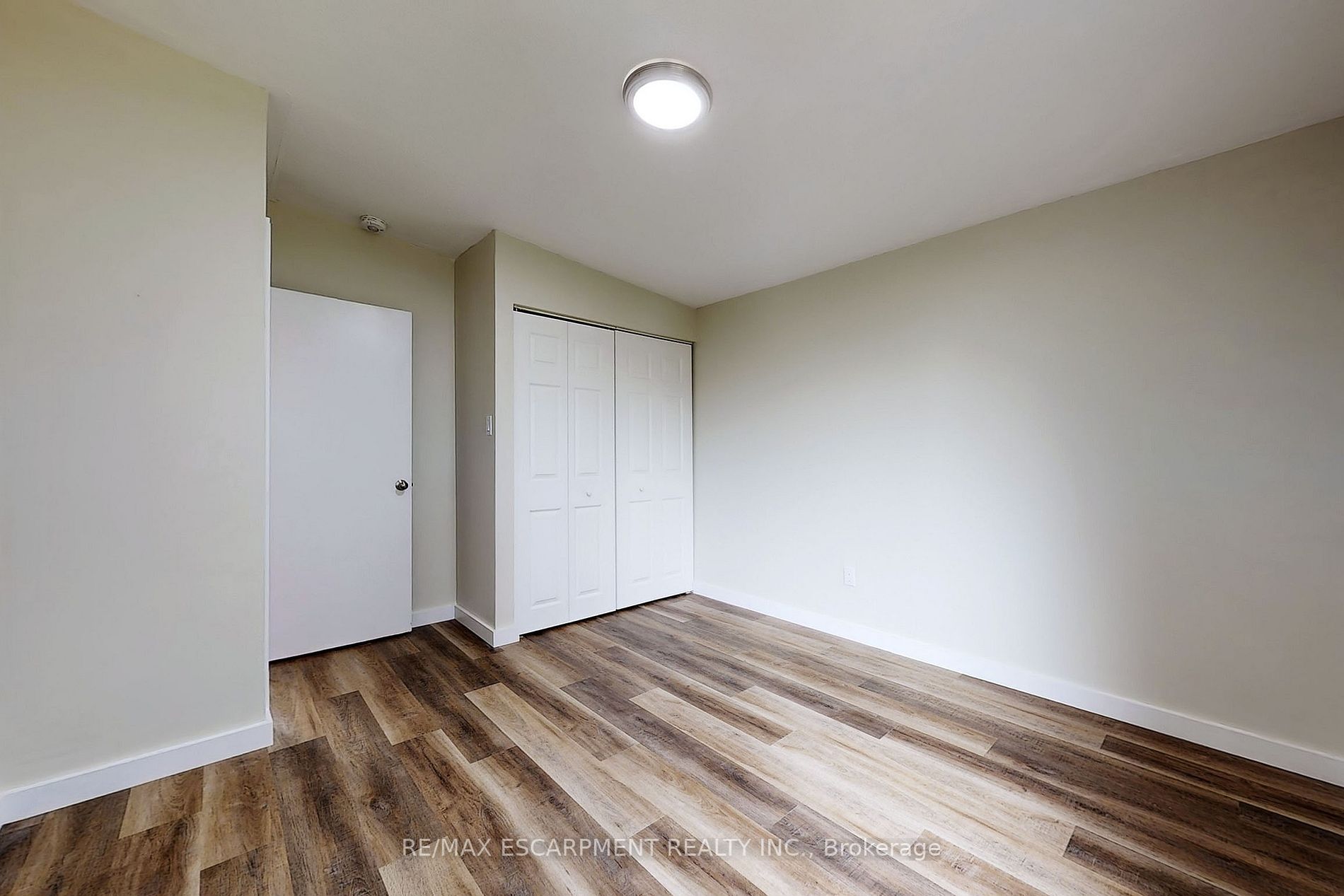 65 FIELDING Crescent, #UPPER