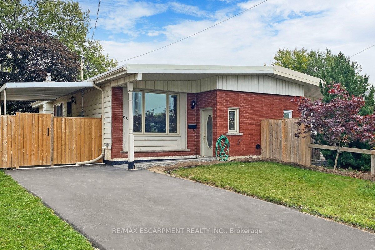65 FIELDING Crescent, #UPPER