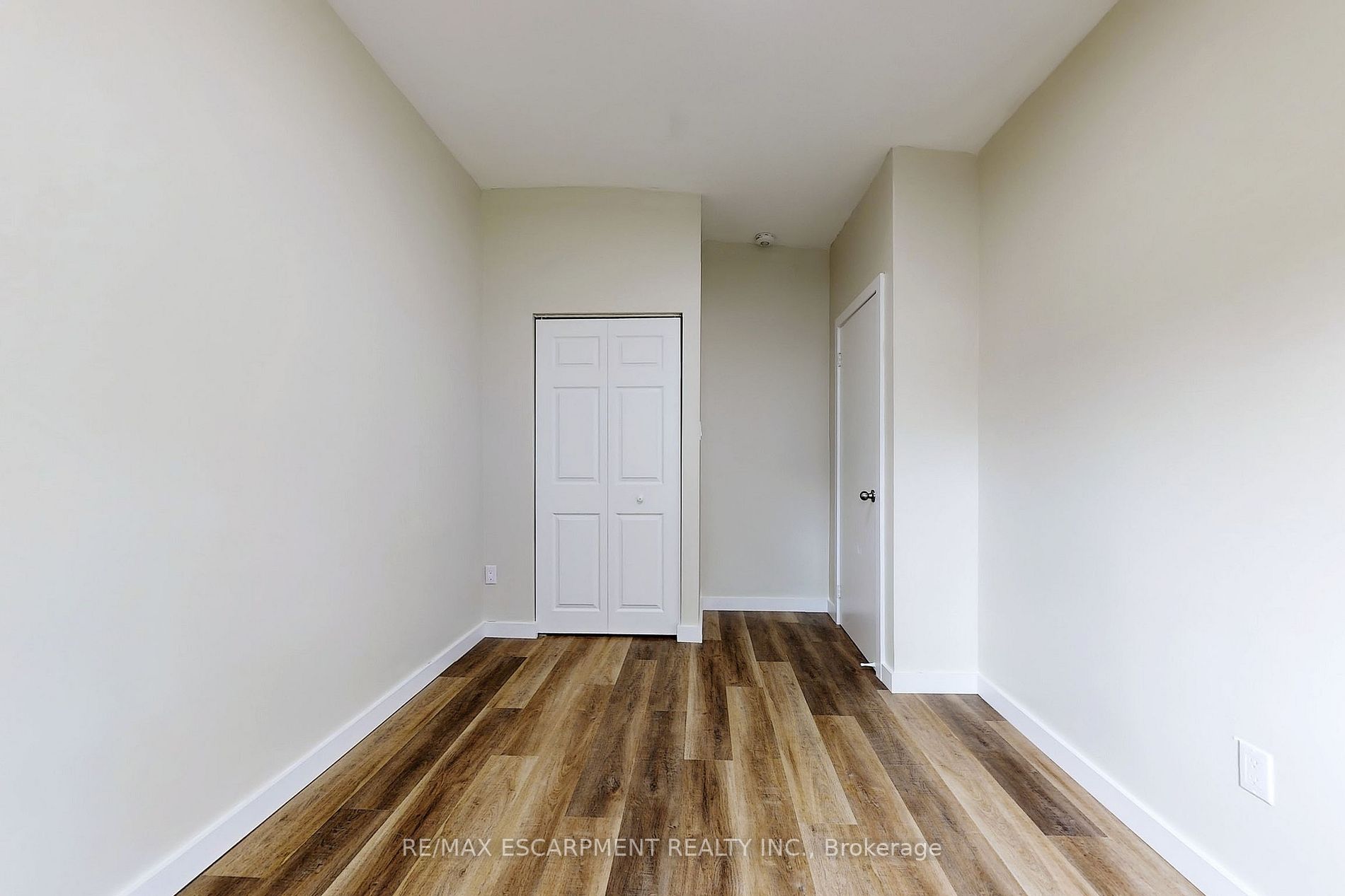 65 FIELDING Crescent, #UPPER