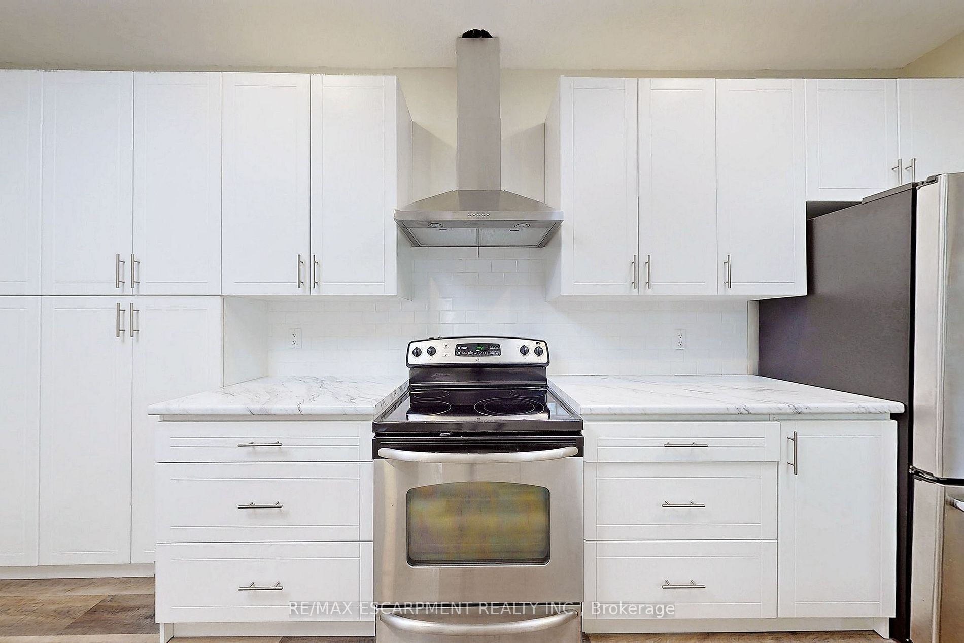 65 FIELDING Crescent, #UPPER