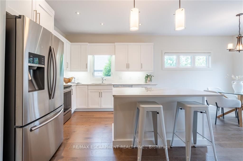 2 PROSPECT Lane #33