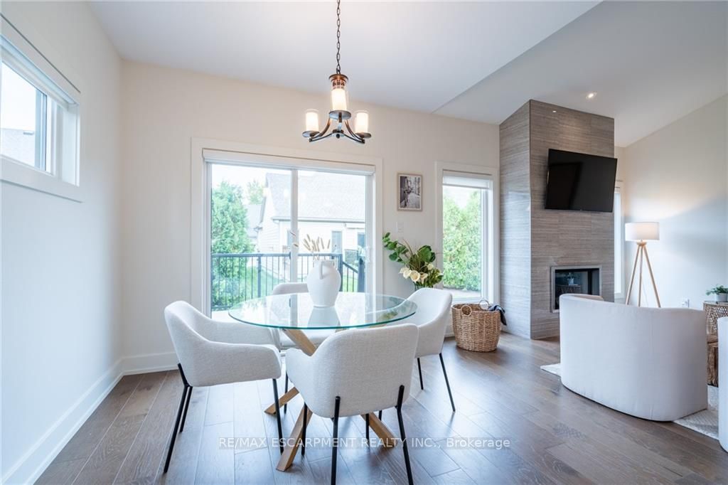 2 PROSPECT Lane #33
