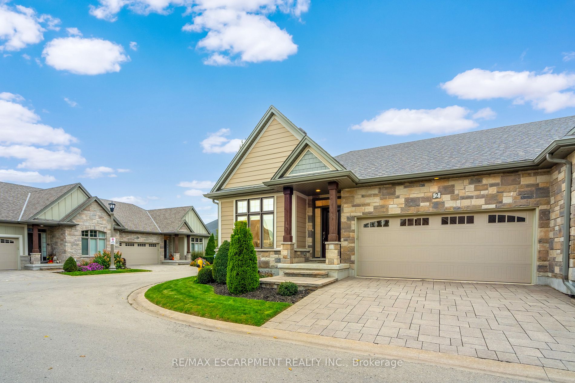 2 PROSPECT Lane #33