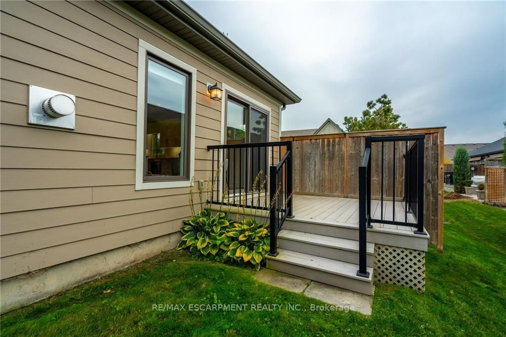 2 PROSPECT Lane #33