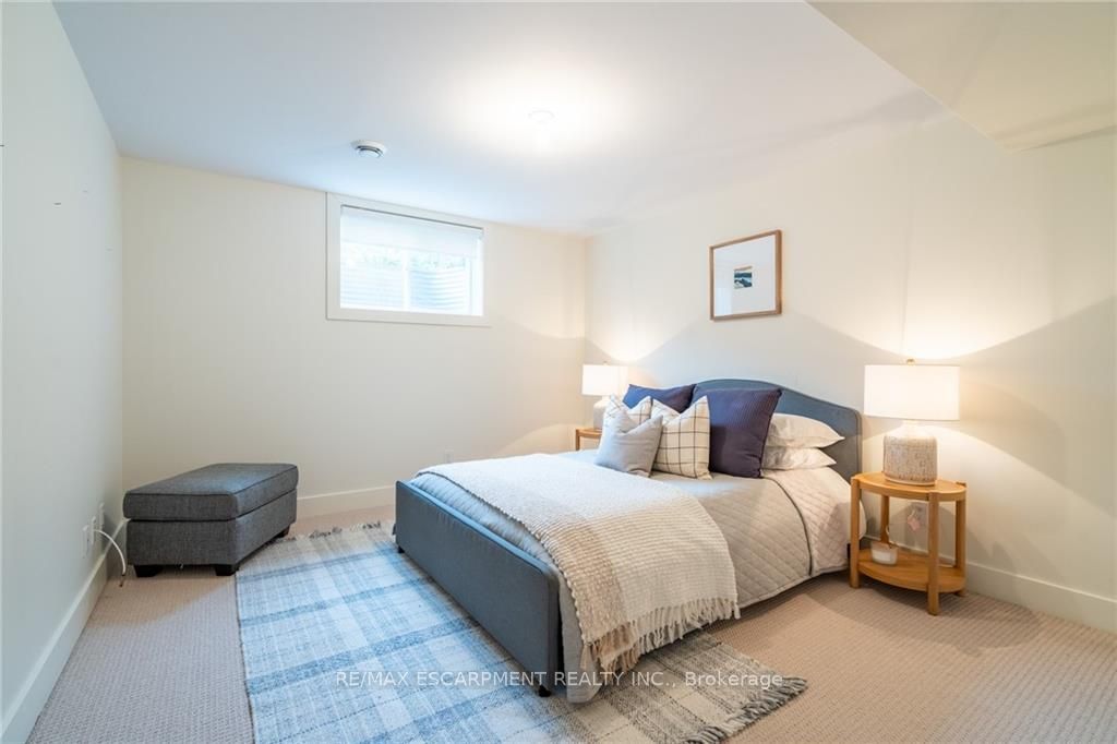 2 PROSPECT Lane #33