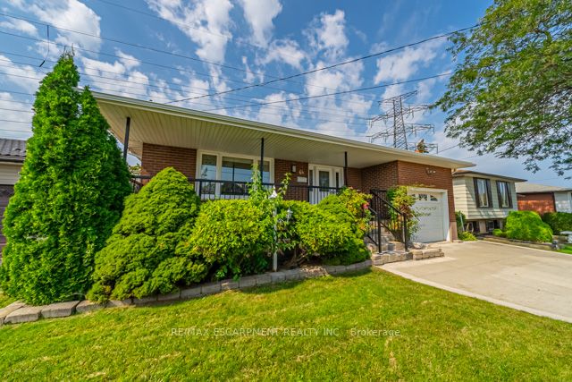 64 Forest Hill Cres