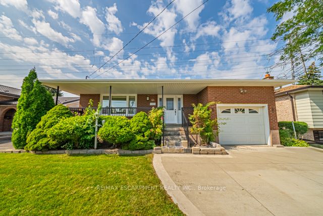 64 Forest Hill Cres