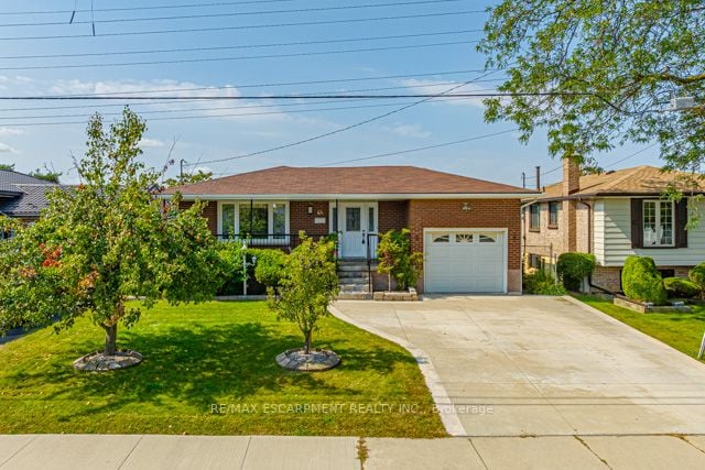 64 Forest Hill Cres
