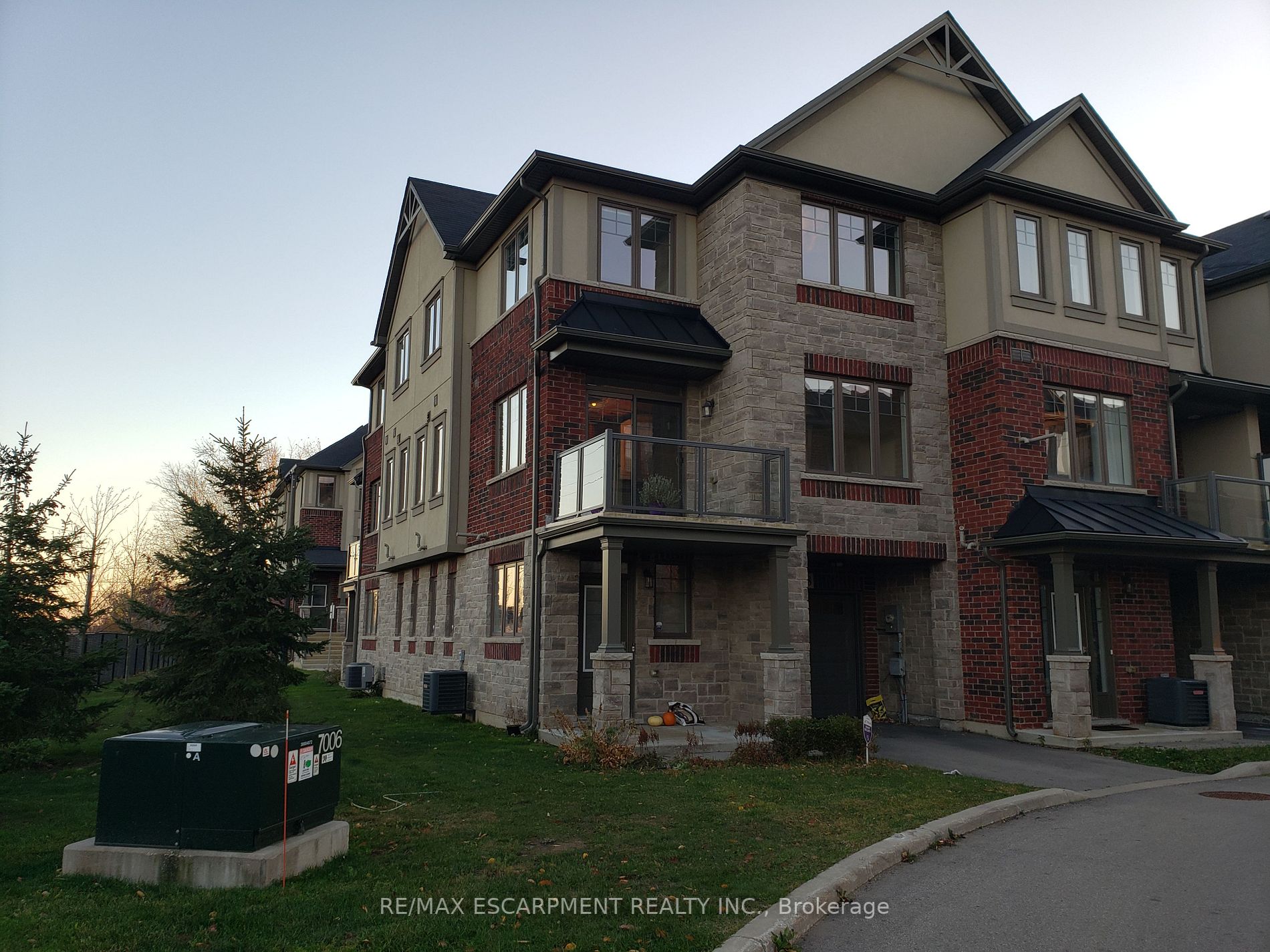 1169 Garner Rd E, #38