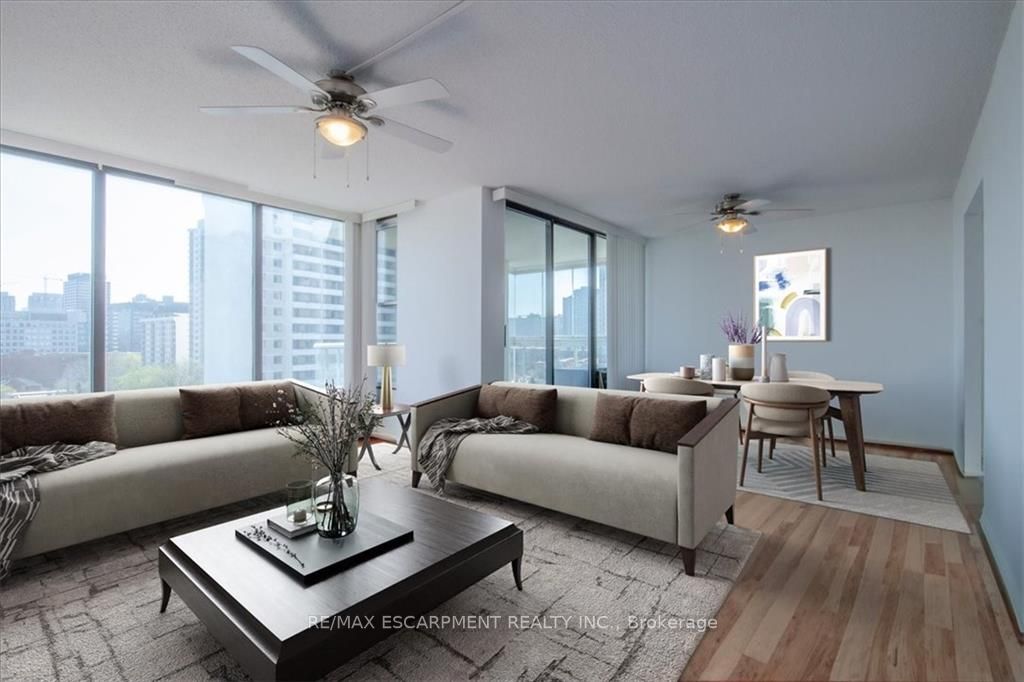 75 Queen St N, #603