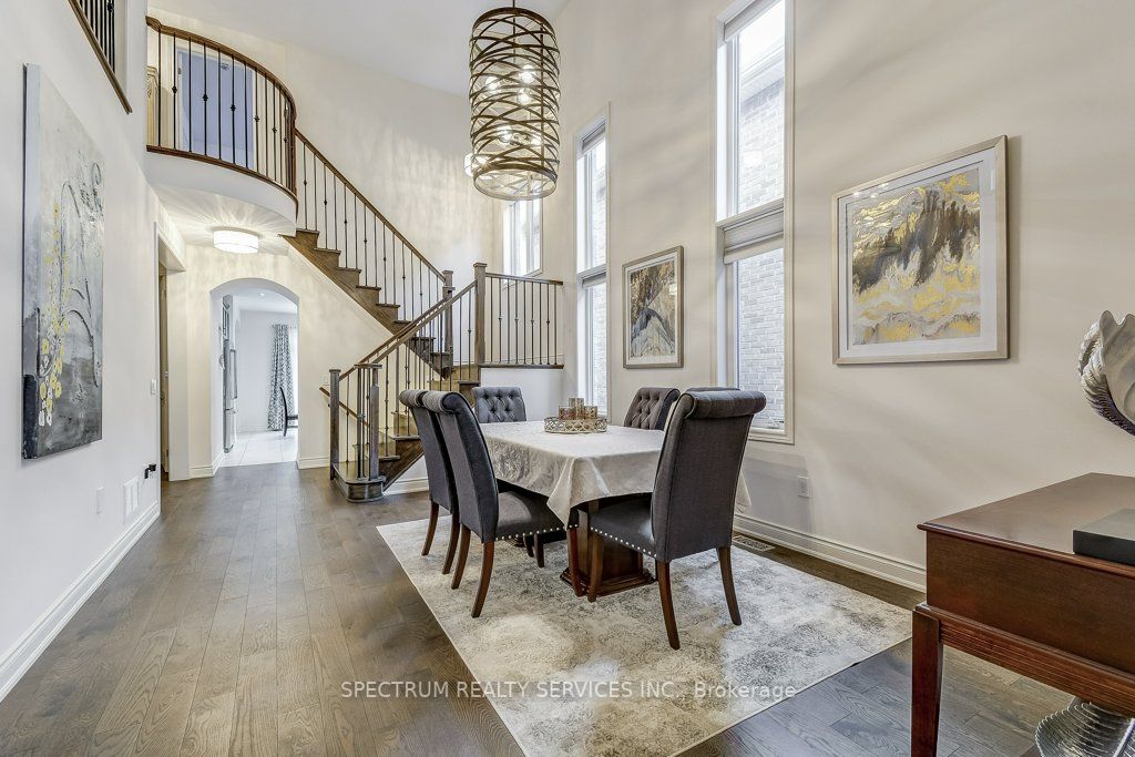 35 Chaumont Drive
